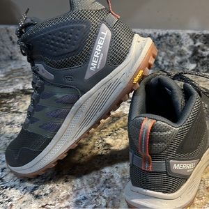 Merrell Nova 3 mid gore Tex size 9.5